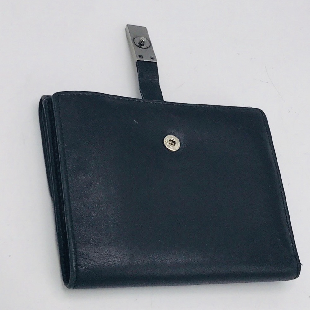 Gucci Black Wallet with Silver Accent - Picture 8 of 14